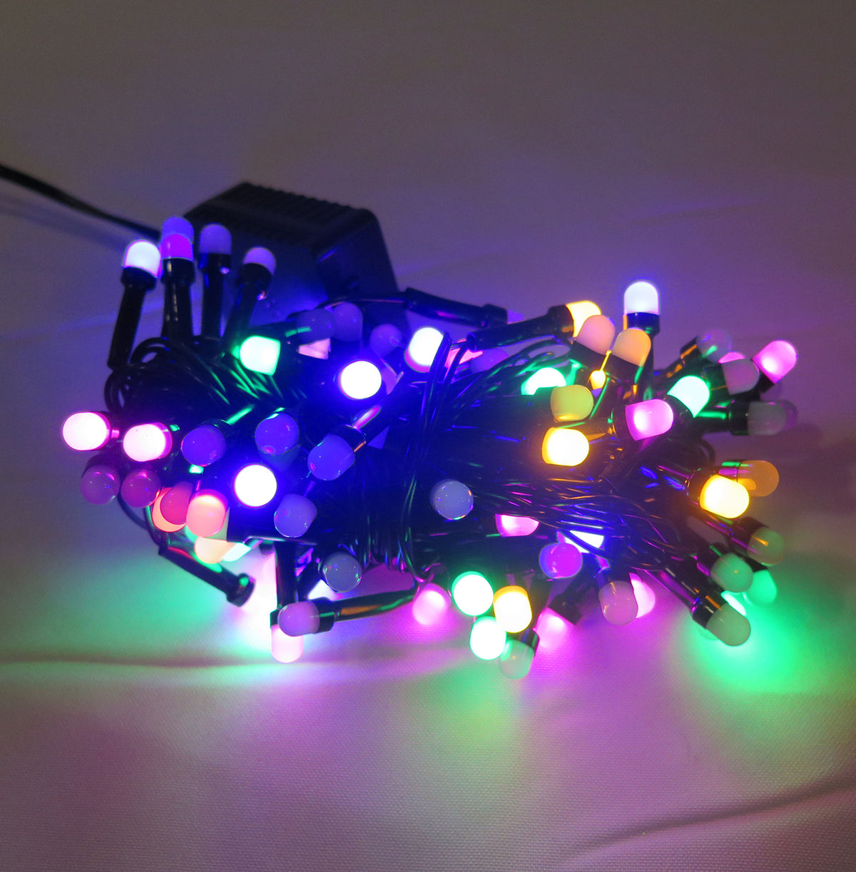 100 LED MULTICOLOR MAGICA CABLE NEGRO 6.6 MTS