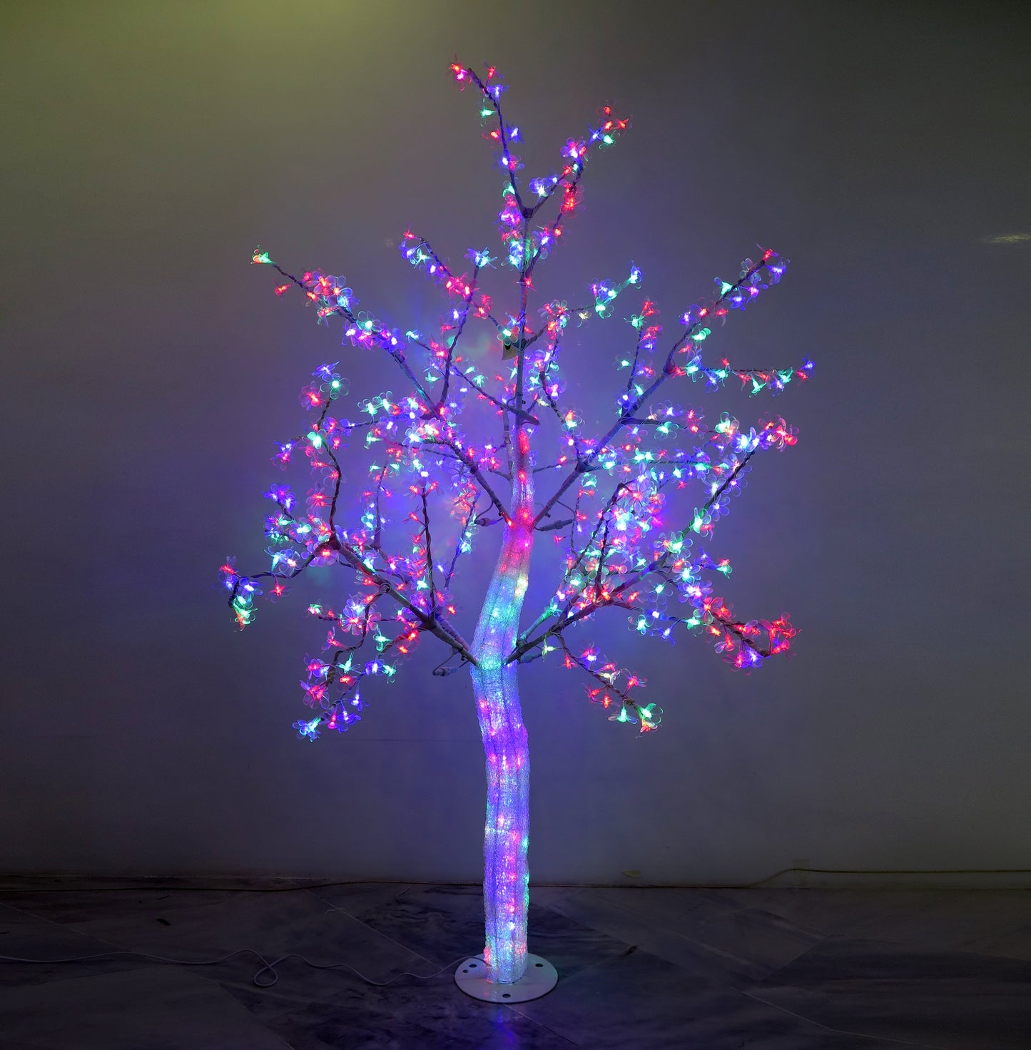 ÁRBOL DECORATIVO LED 1.8 MTS MULTICOLOR