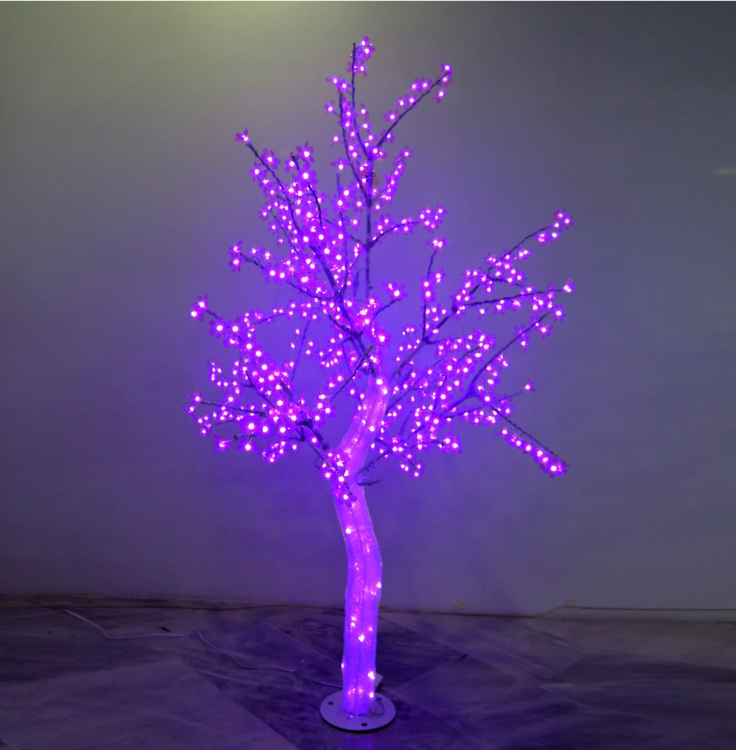 ÁRBOL DECORATIVO LED 1.8 MTS ROSA